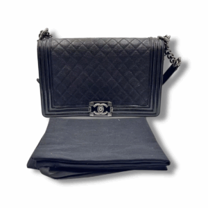 Chanel Boy Bag Large in Black