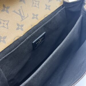 Louis Vuitton Metis Bi-Color - Image 8