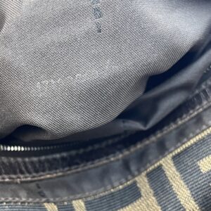 Fendi Classic Baguette Monogram - immagine 8