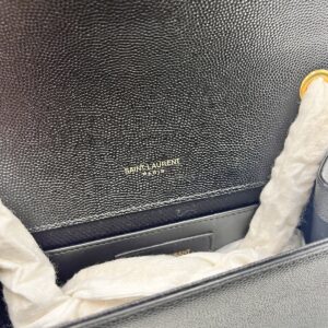Saint Laurent Kate Medium Chain Bag - immagine 6
